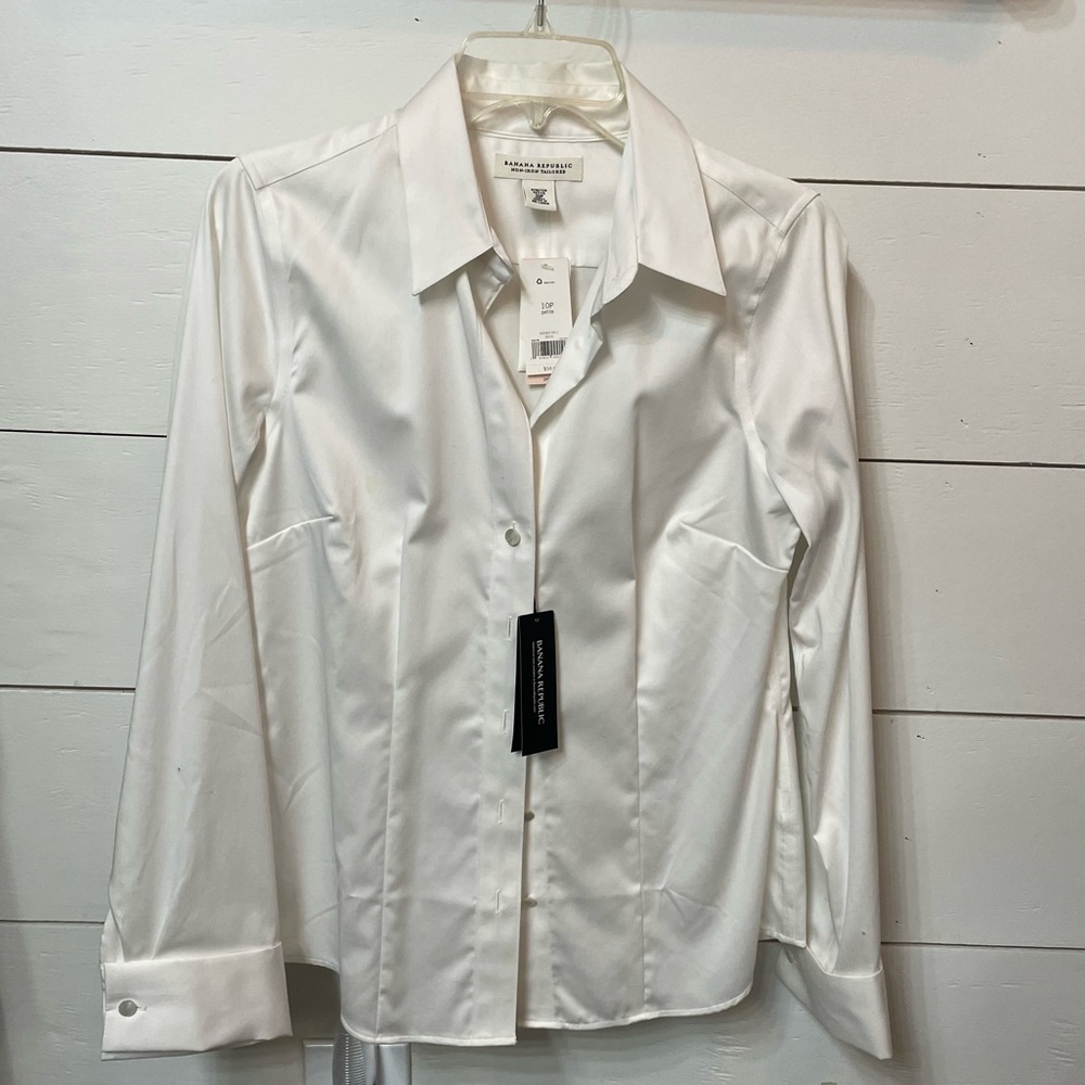 Banana Republic no iron stretch fitted button up white 10 petite New w/ Tags!